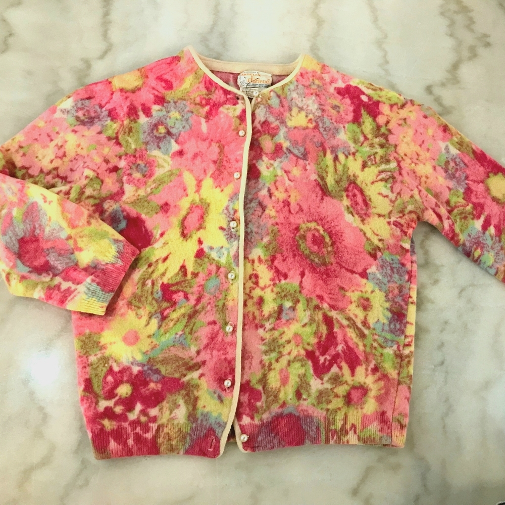 Vintage soft floral sweater